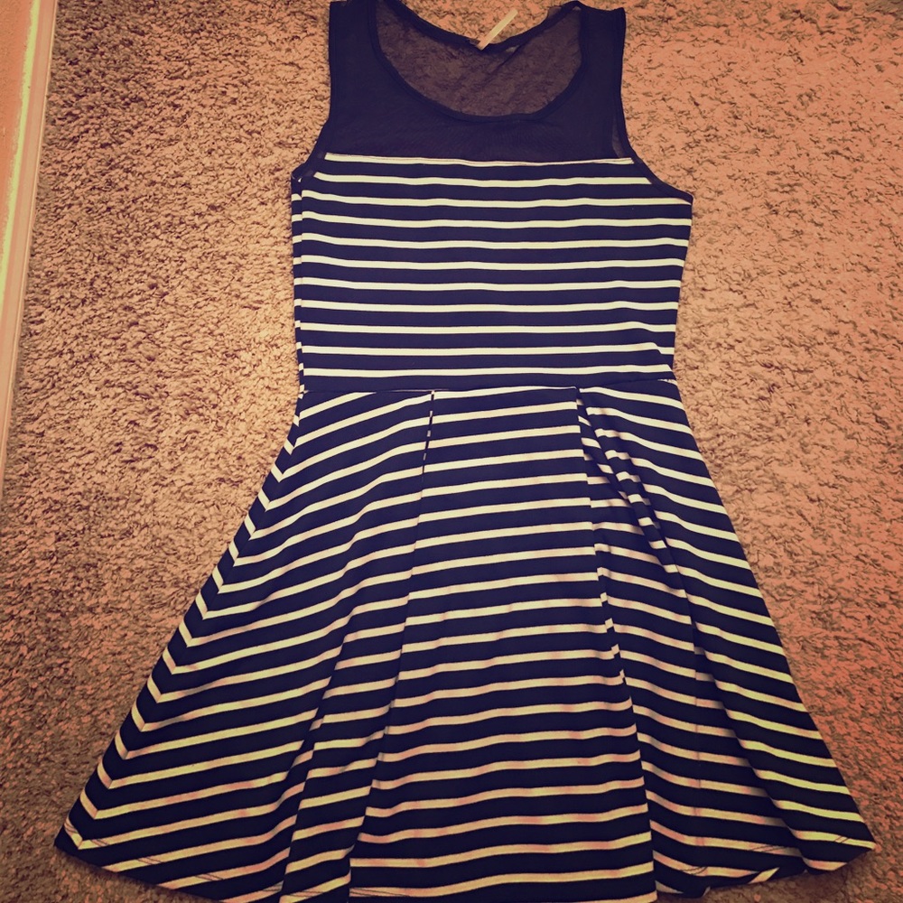 Sleeve less navy blue dress