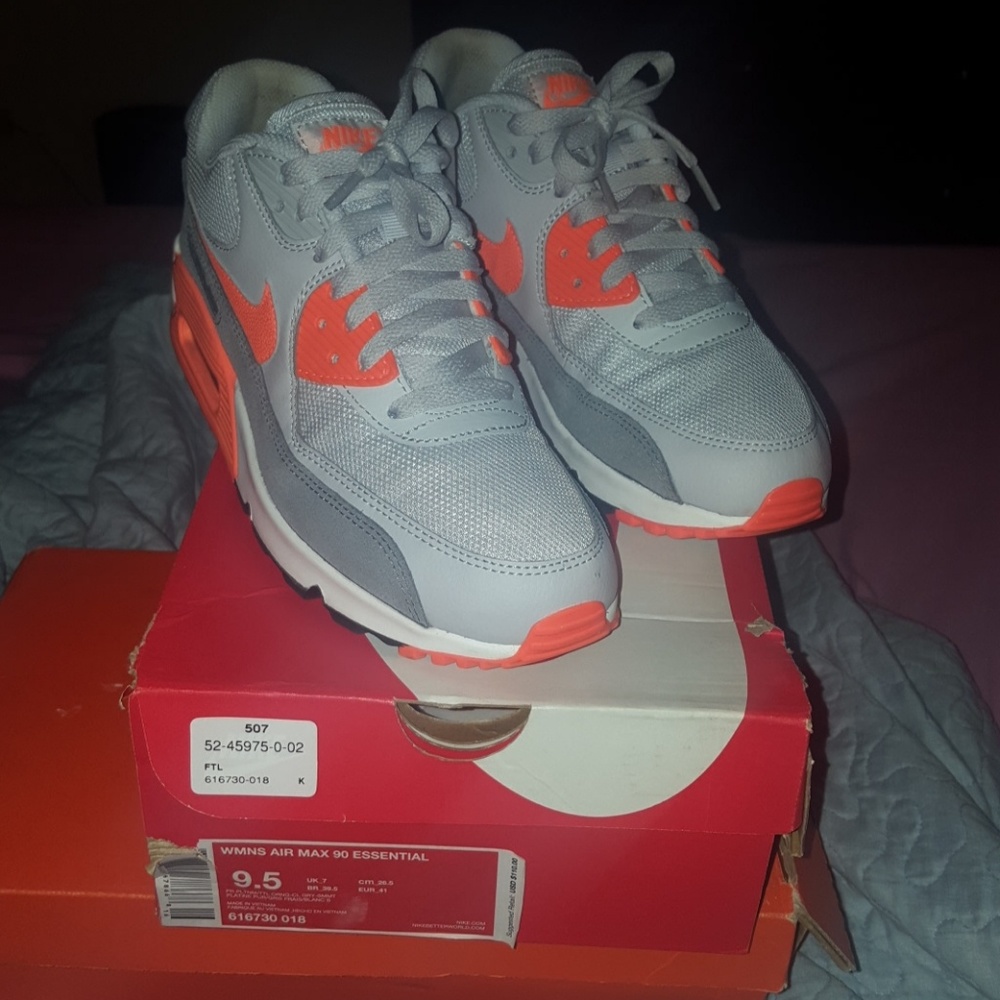 Wmns nike 90