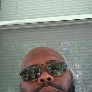 Meet your Posher, Charles