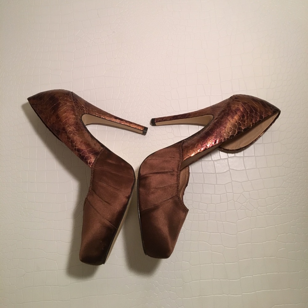 Heels 👠 - Picture 3 of 5