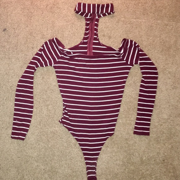 Off the shoulder, choker bodysuit - Picture 2 of 4