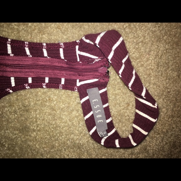 Off the shoulder, choker bodysuit - Picture 3 of 4