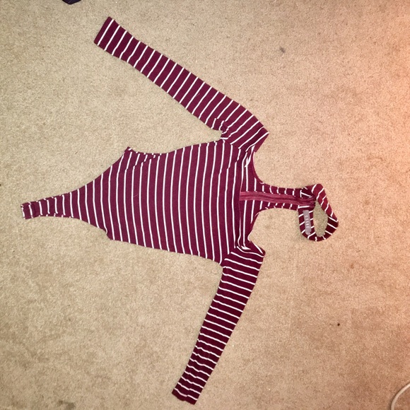 Off the shoulder, choker bodysuit - Picture 4 of 4