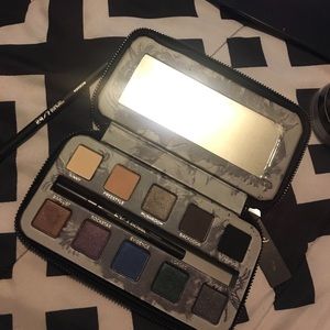 Urban decay smoked pallete