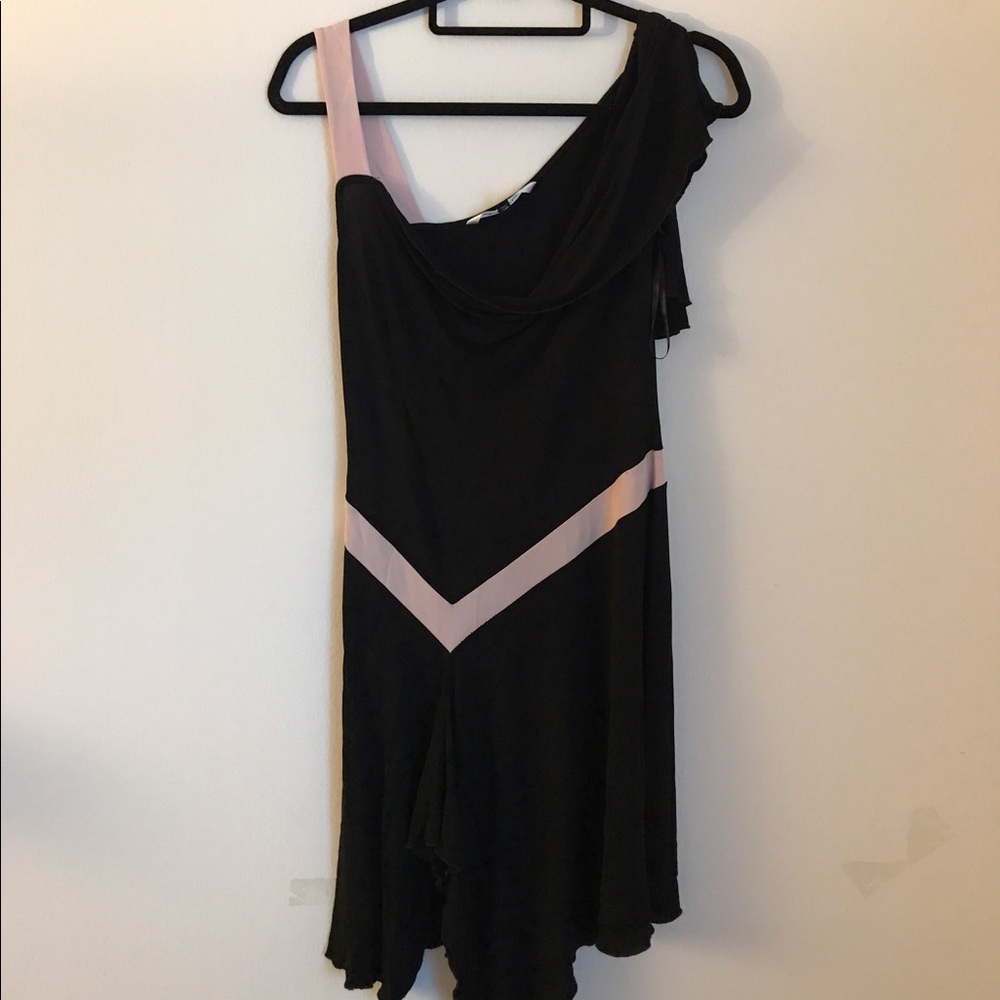 Diane Von Furstenberg Pink One Strap Black Dress