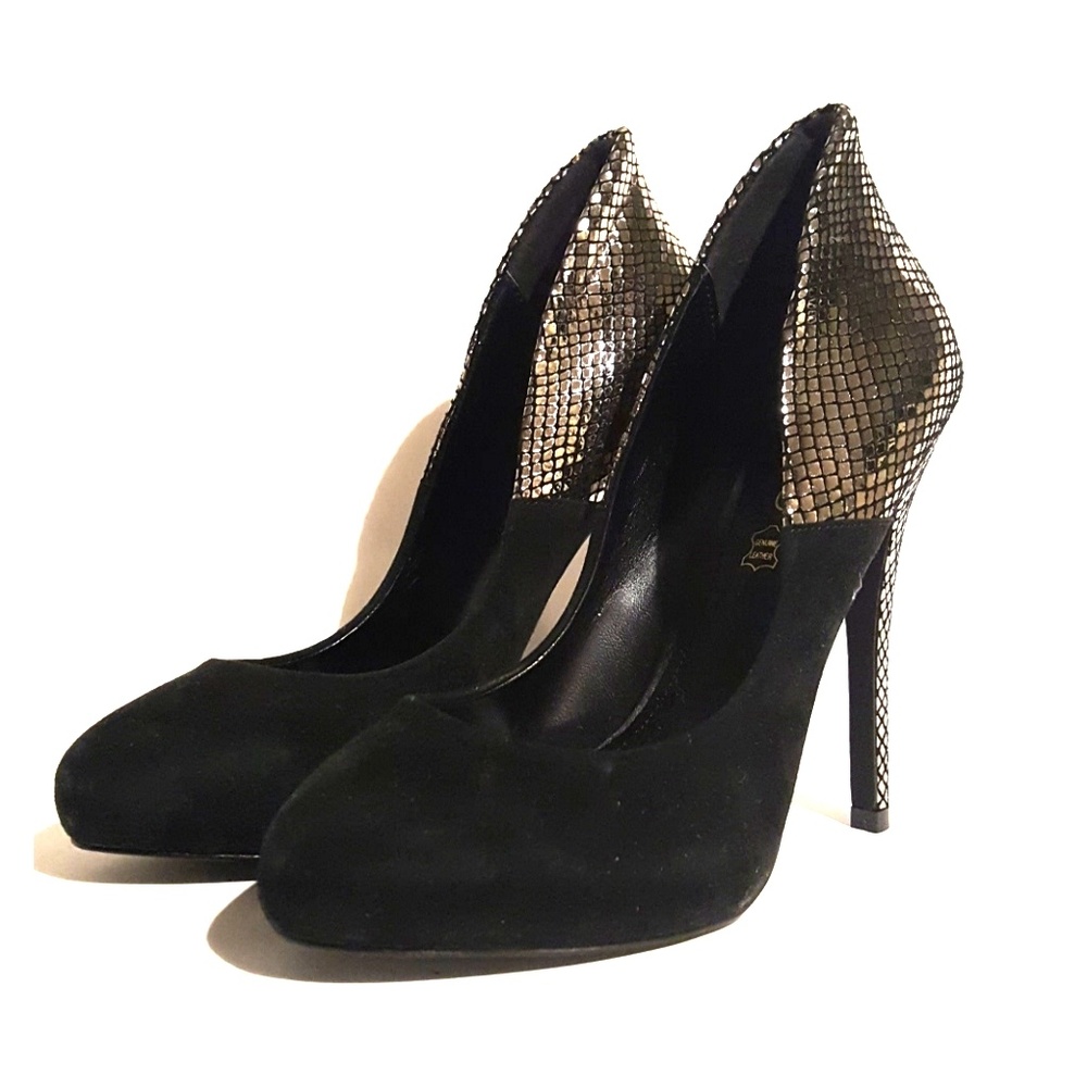 Aldo Black Suede Pumps