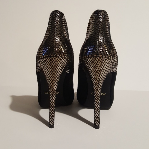 Aldo Black Suede Pumps - Picture 3 of 4