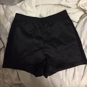 High waisted stretch shorts {CLOSET CLOSING}