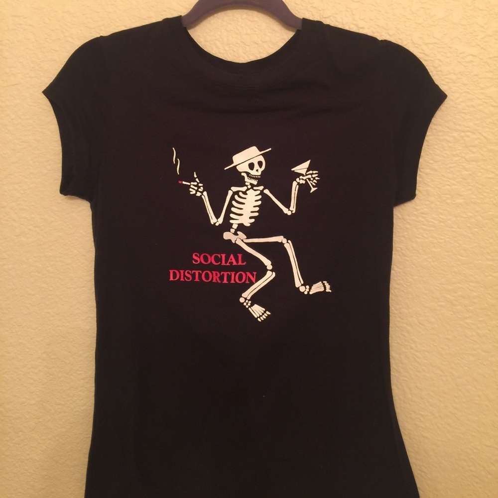 Social distortion black tee