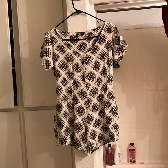 💌 SOLD 💌 Plaid Playsuit With Pockets - Picture 3 of 6