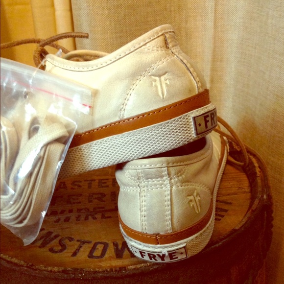 Frye distressed leather Greene sneakers - Picture 2 of 6