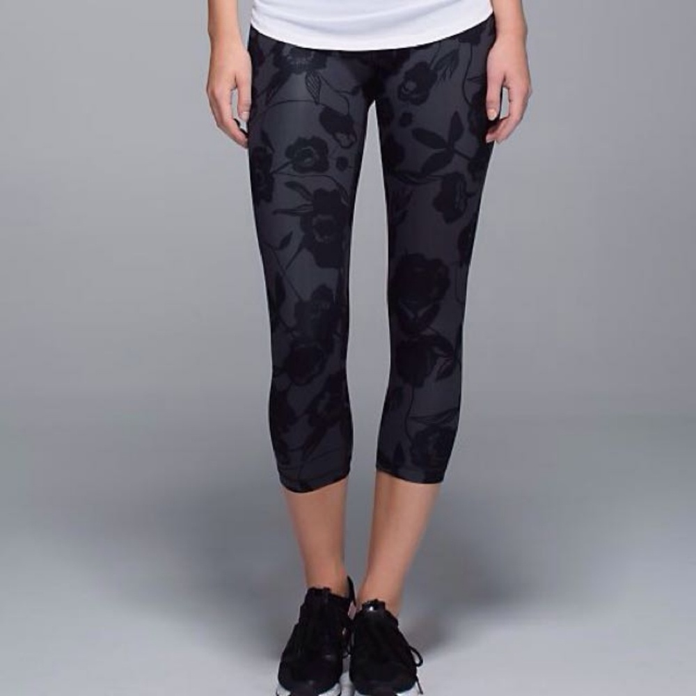 Lululemon Inky Floral Crops