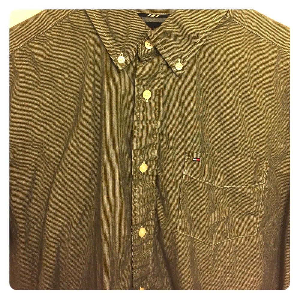 Tommy Hilfiger button up!