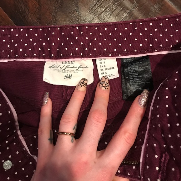 Burgundy polka dot mini skirt - Picture 2 of 3