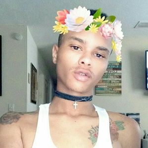 Meet your Posher, Javon