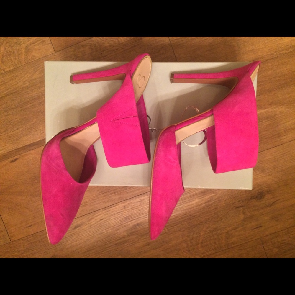 Fuchsia Shoes