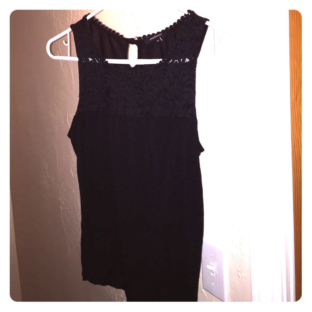 Size medium black tank