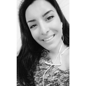 Meet your Posher, Aracelli