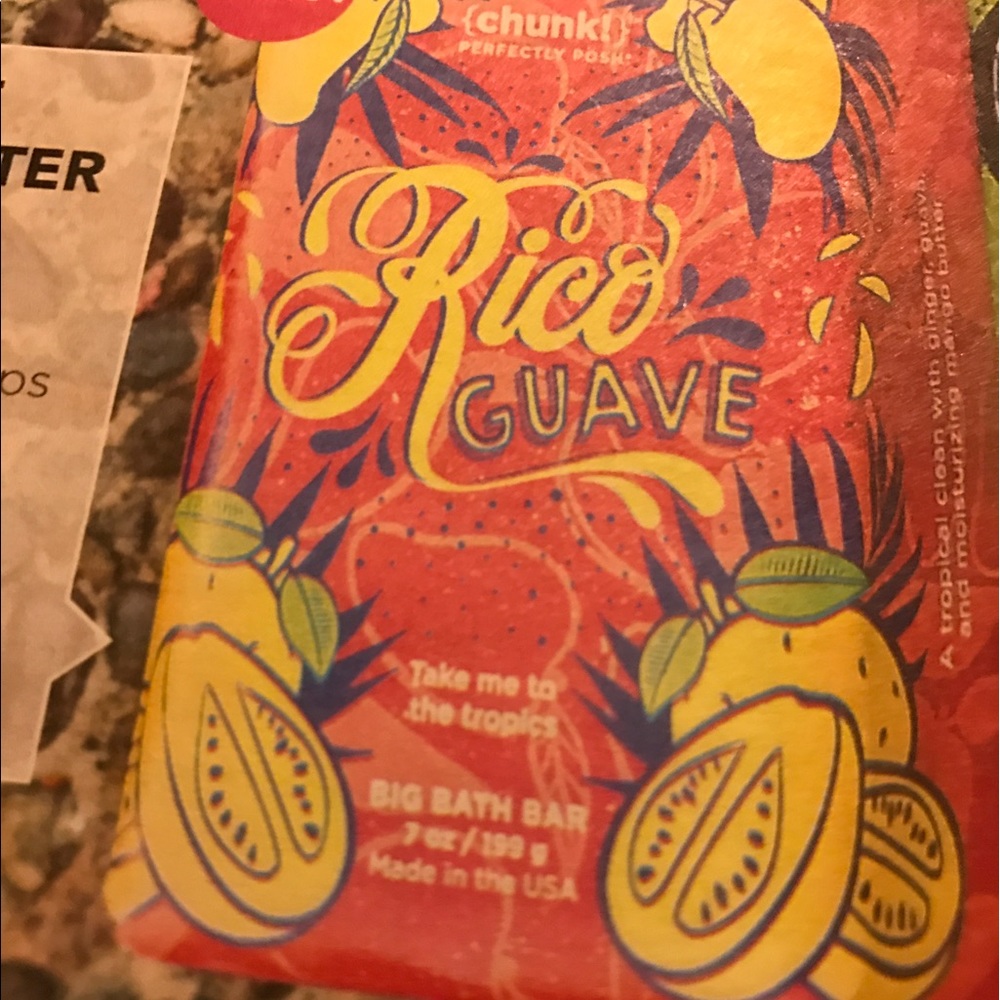 Perfectly Posh Big bath chunk Rico Guave .