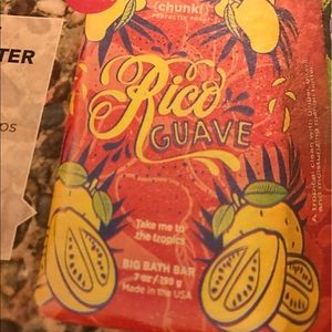 Perfectly Posh Big bath chunk Rico Guave .