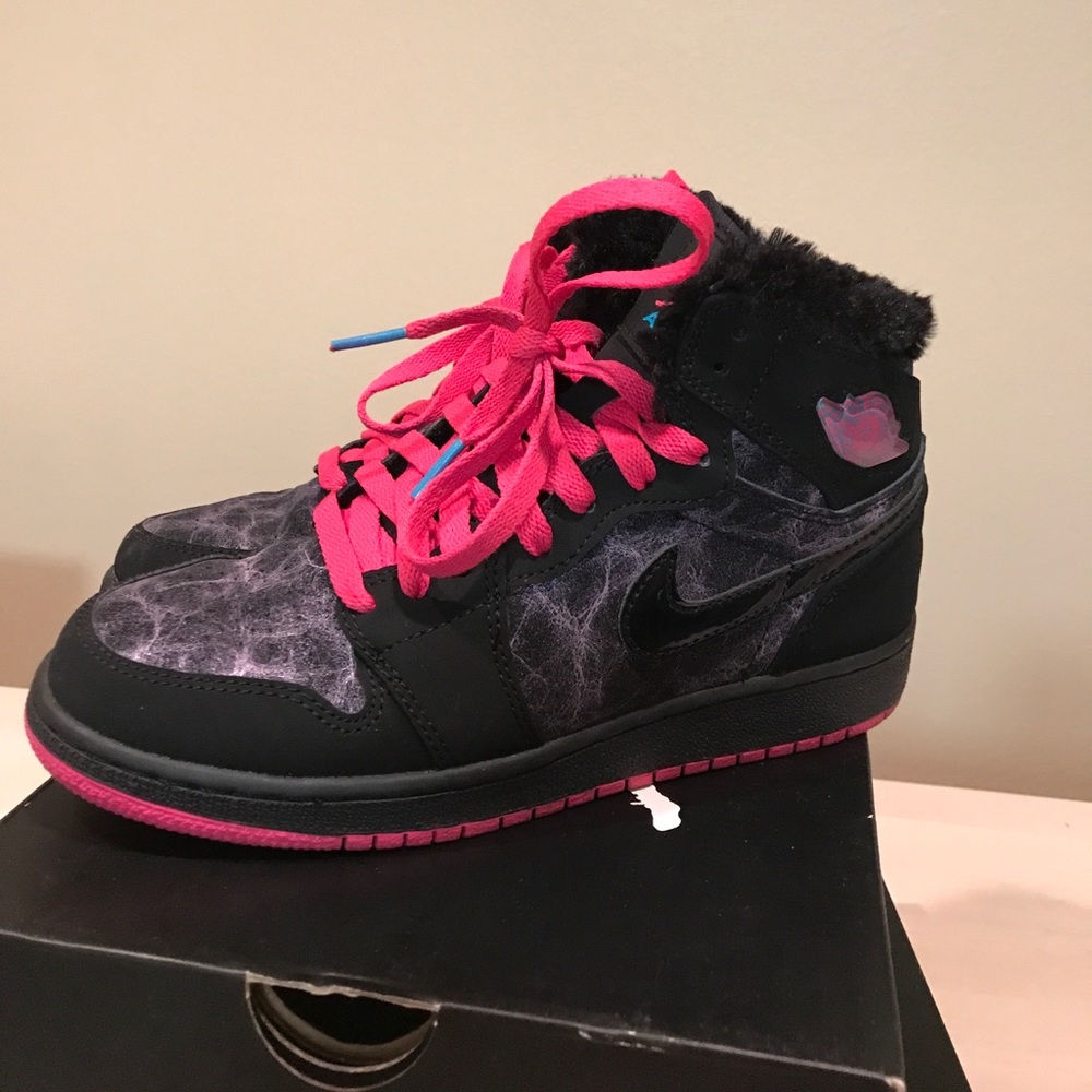 AJ1