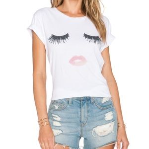 NWT sincerely Jules lips & lashes tee size small