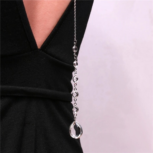 -Elegant V crystal water drop back body chain. - Picture 2 of 3