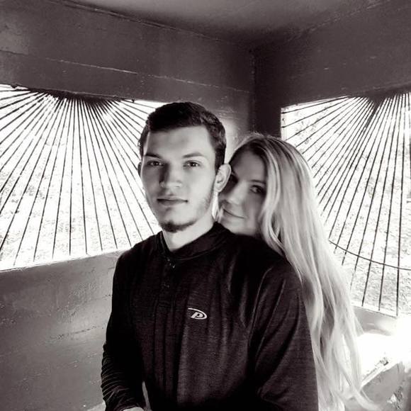 Meet your Posher, Tarik anela - Picture 1 of 1