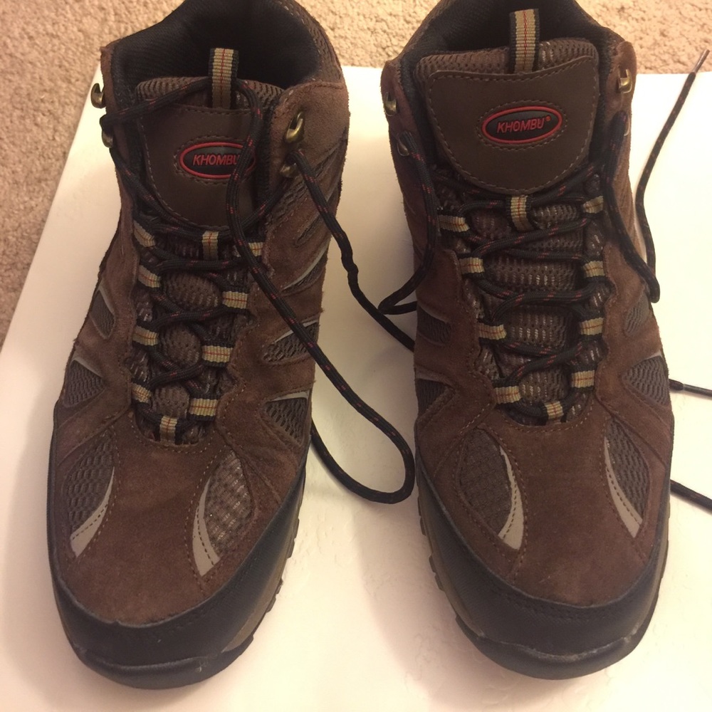 khombu hiking shoes