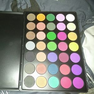 Morphe brushes pallate 35C