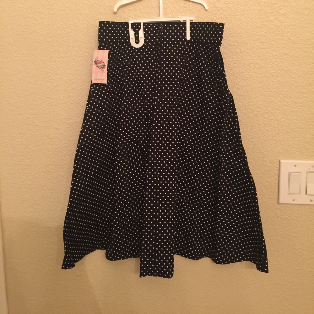 Polka dots skirt