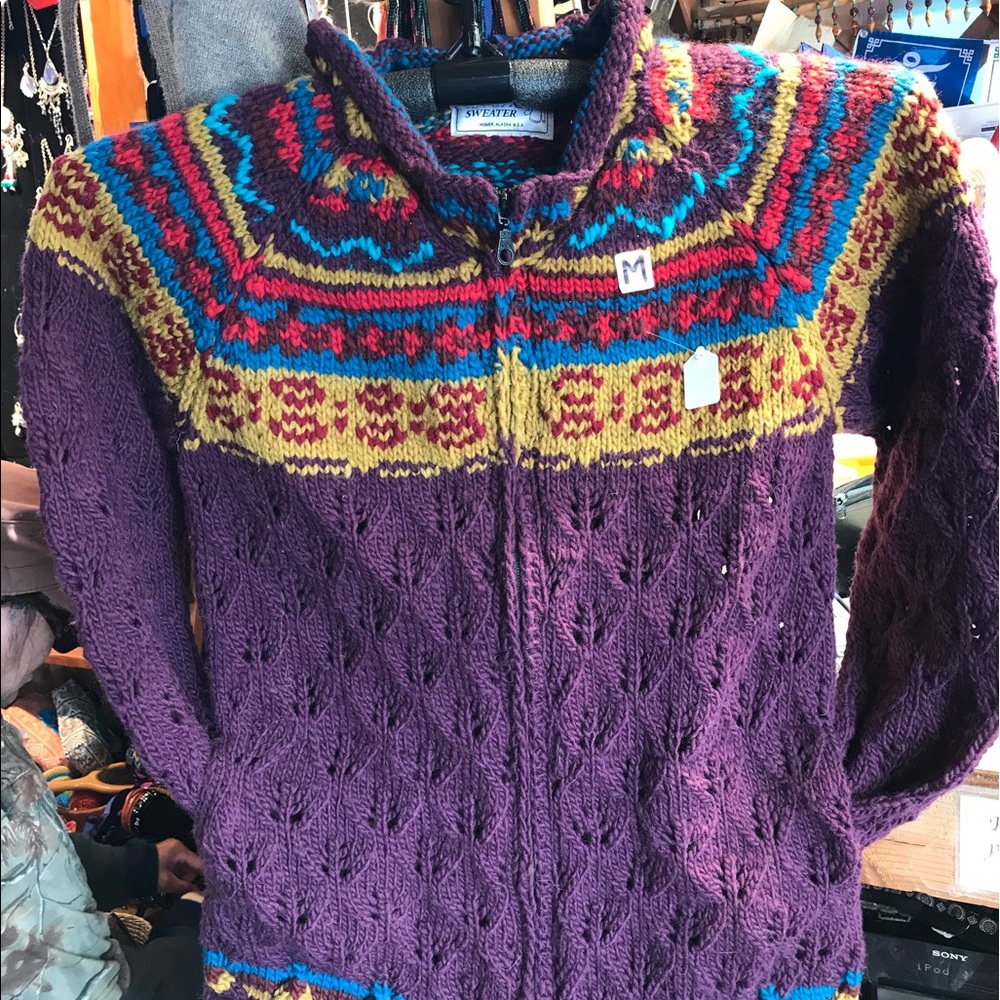 Marino 70% mix with 30$ Alpaca hand knitted