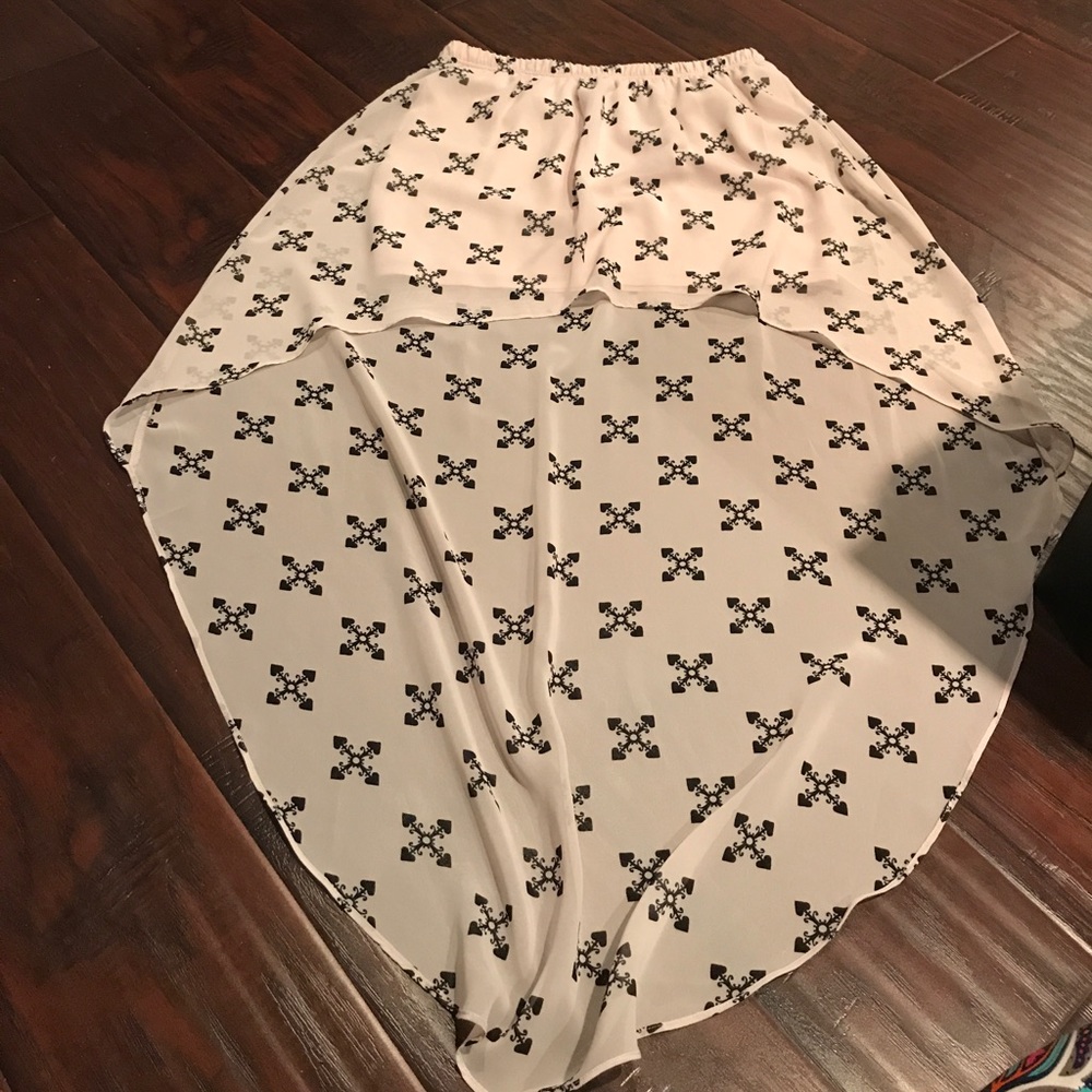 Unique cross print high-low mini skirt