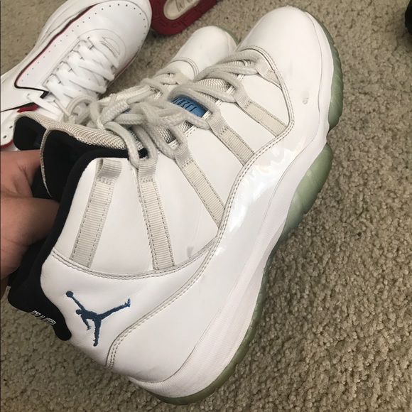 Jordan 11 size 10.5 - Picture 2 of 3