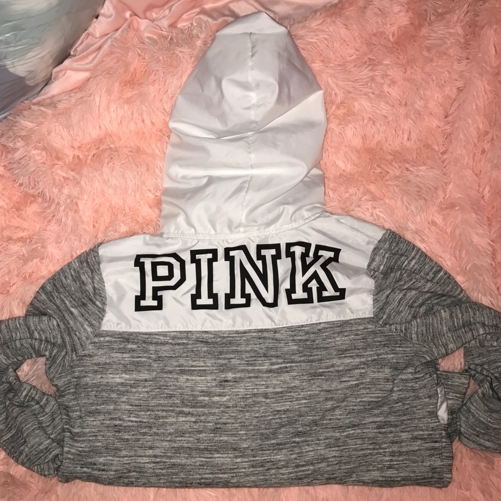 PINK limited GYM collection- half zip- NWOT