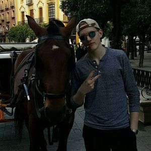 Meet your Posher, Erik