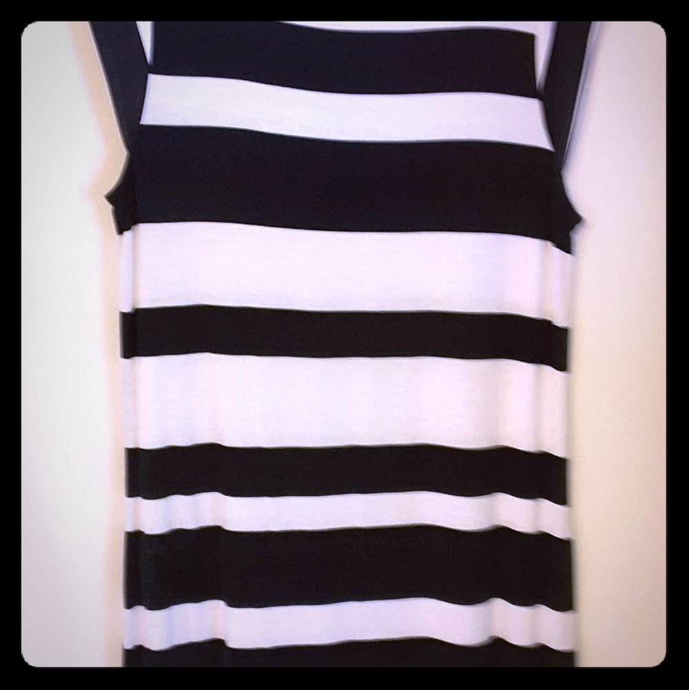 Apt 9 white and black striped dress