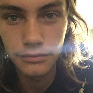 Meet your Posher, Victor