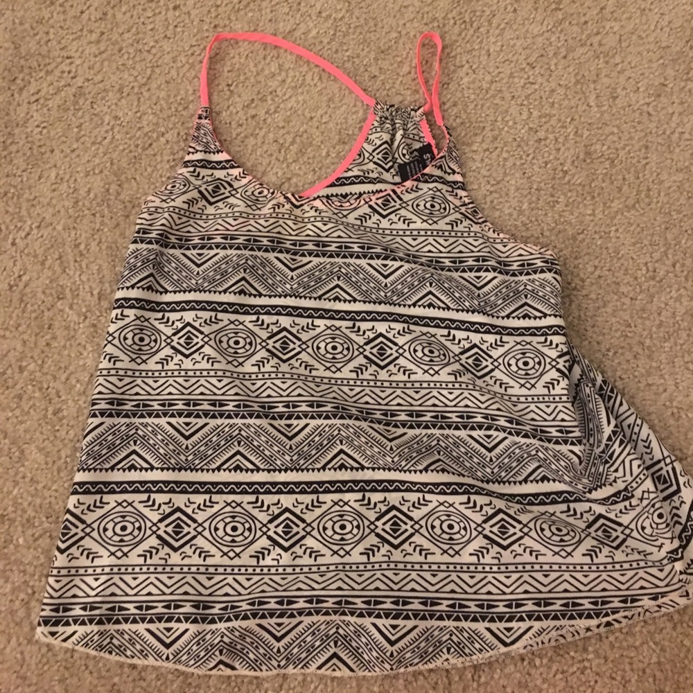 Aztec print tank