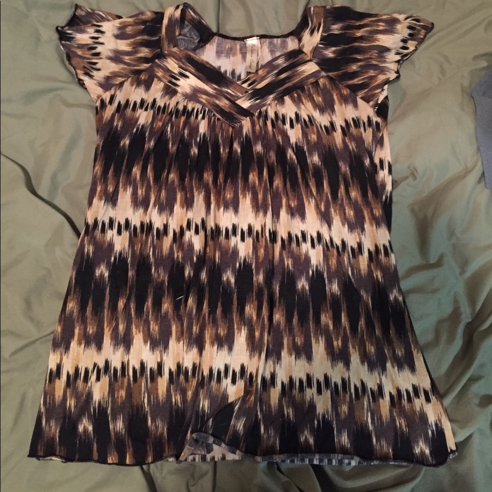 Short sleeve shirt