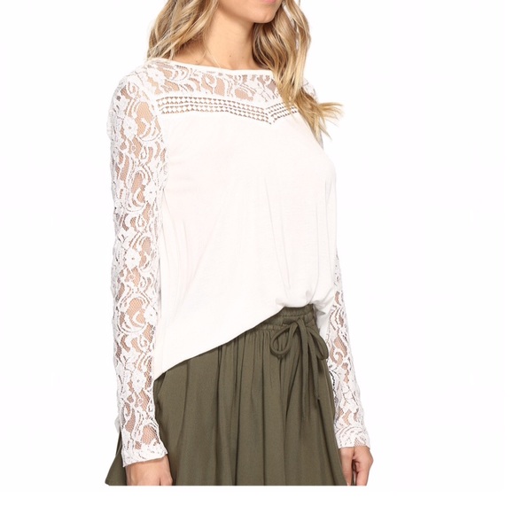 Jack By BB Dakota Lace Top 💕HOST PICK💕 - Picture 3 of 4