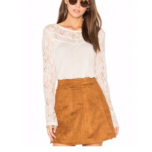 Jack By BB Dakota Lace Top 💕HOST PICK💕 - Picture 4 of 4