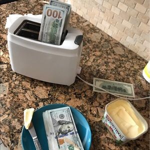 Meet your Posher, Pierre