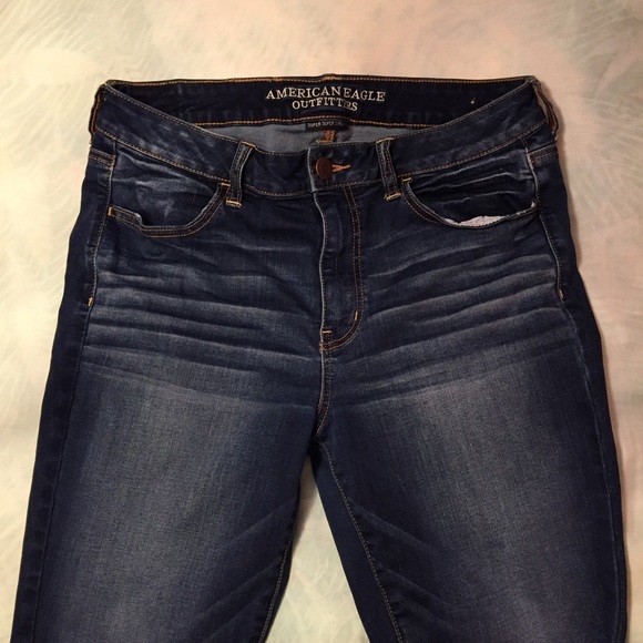 American Eagle Dark Wash High Waisted Jegging! - Picture 3 of 6