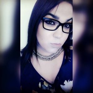 Meet your Posher, Rose