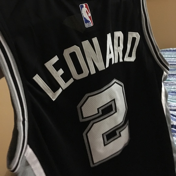 Kawhi Leonard Defensive MVP Adult M Jersey Spurs ! - Picture 5 of 6