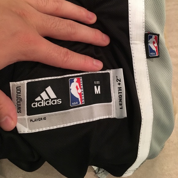 Kawhi Leonard Defensive MVP Adult M Jersey Spurs ! - Picture 4 of 6