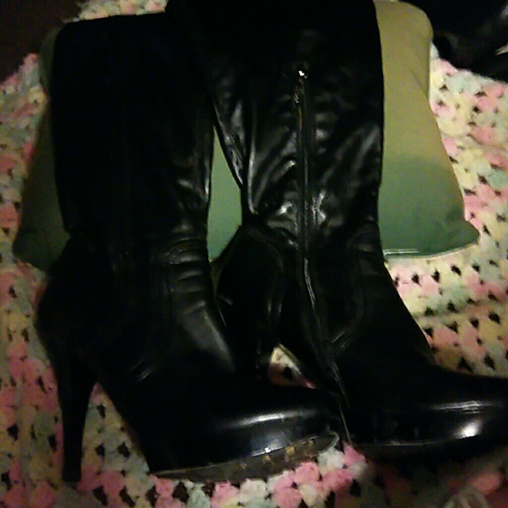 Guess thigh high boot