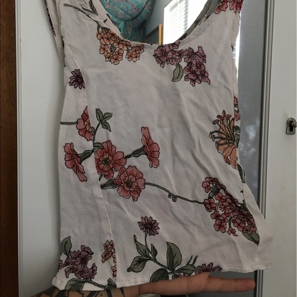 Brandy Melville Tops - Brandy Melville crop top