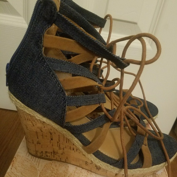 Wedges heels - Picture 2 of 3
